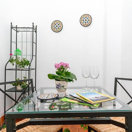 Anna - Triana Apartman Sevilla Kültér fotó