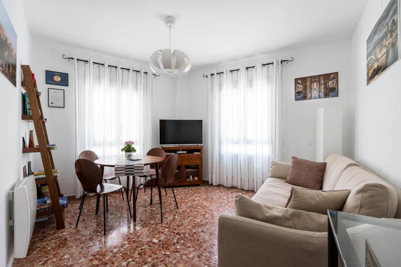 Anna - Triana Apartman Sevilla Kültér fotó